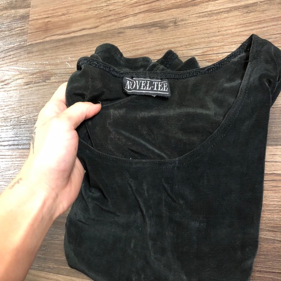 (SOLD) Vintage 80’s Metallic Tee - Picture 4 of 8